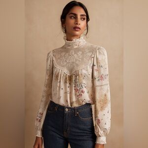 Charlotte Russe Cream Lace Floral Blouse M Cottagecore Romantic Boho